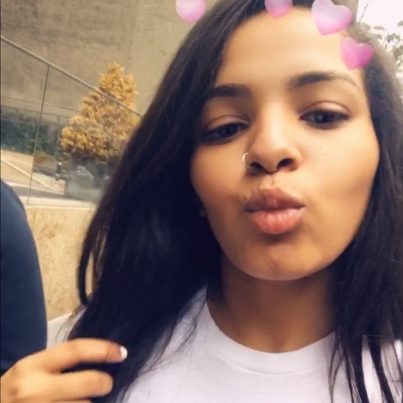 Meet your Posher, Melissa - Picture 1 of 1